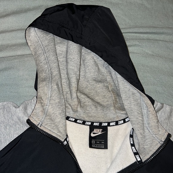 Nike NSW Hybrid Graphic Jacket CJ7027-063 - Picture 4 of 5